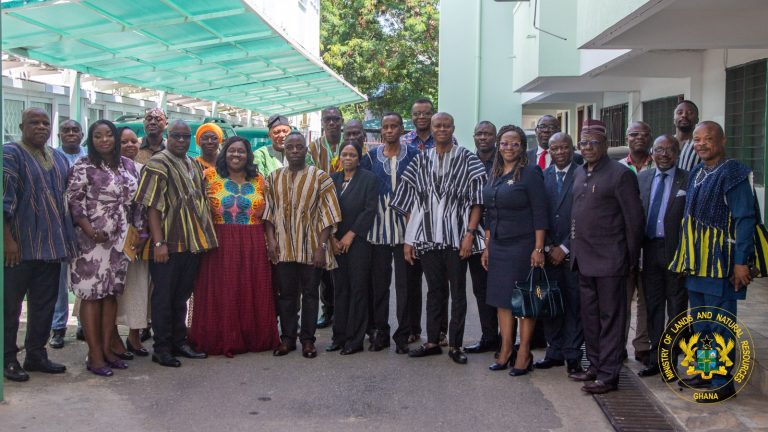 Civil Service Council Commends Lands Ministry During Working Visit